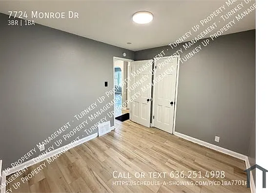 7724 Monroe Dr — Photo 12