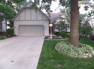 7853 W 118th Ter, Overland Park, KS 66210