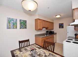 7316 W 22nd St APT 211, Minneapolis, MN 55426