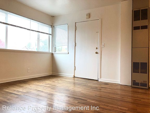 3rd image of 1840 N Killingsworth St APT 6