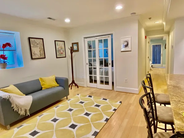 1663 Newton St NW APT 1, Washington, DC 20010