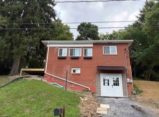 27 W Washington Ave, Westover, WV 26501