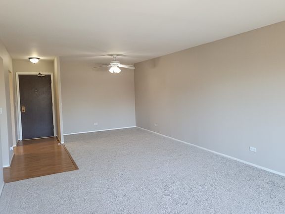 5th image of 720 Wellington Ave Unit 317