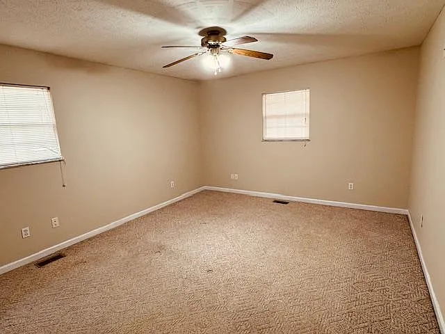 1576 E Pea Ridge Rd — Photo 6