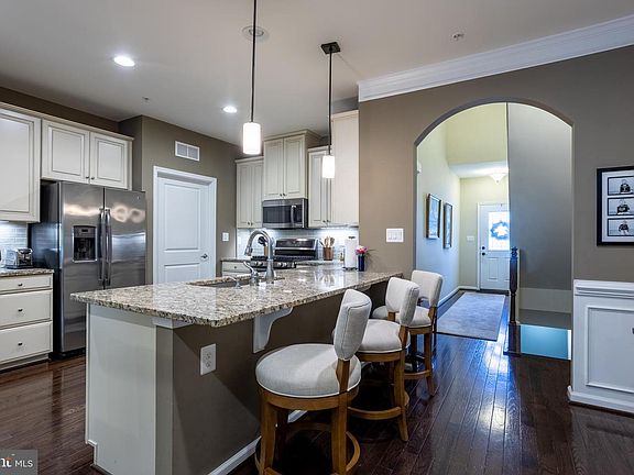 5th image of 6486 Park Forest Cir