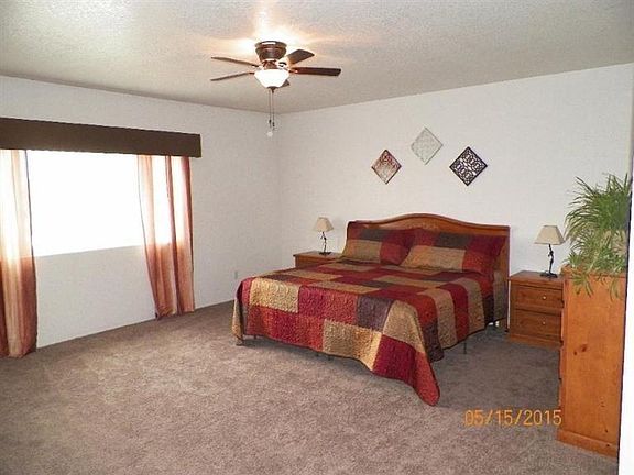 5th image of 9182 Peach Ave