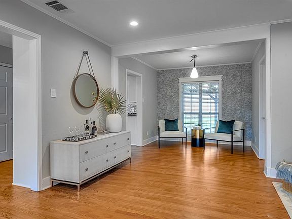5th image of 6111 Penrose Ave