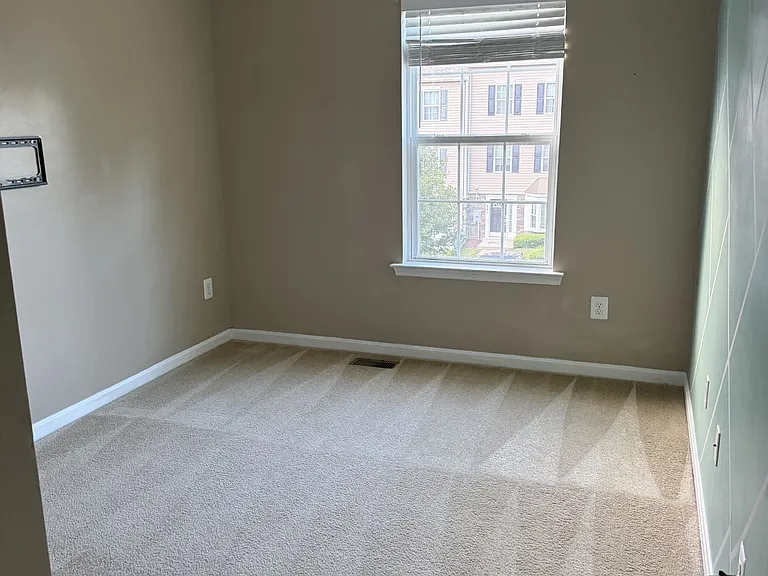 1918 Lennox Dr — Photo 36