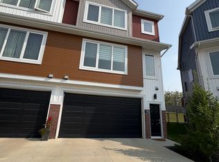 1926 Tanager Pl NW, Edmonton, AB T5S 0N3