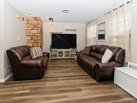 2nd image of 8321 Highpoint Cir Unit D