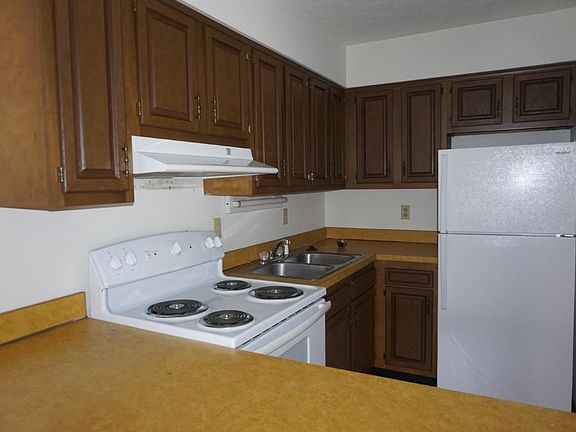 4th image of 28 Stewart Park APT E