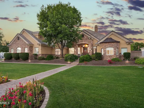 2918 E WATERMAN Way, Gilbert, AZ 85297