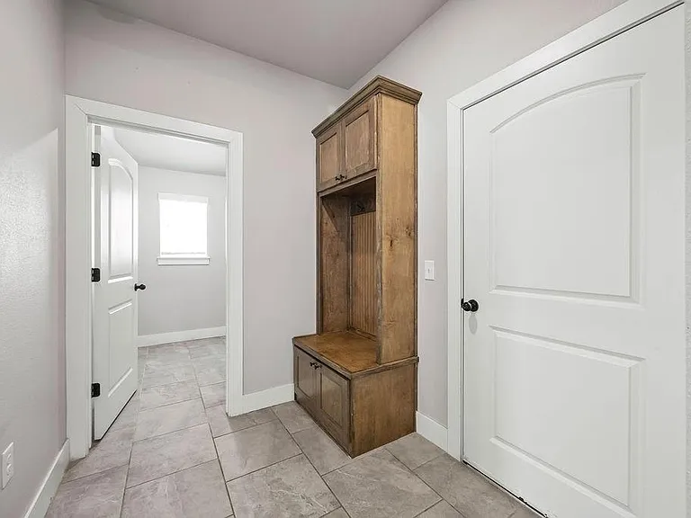 1052 Hampton St — Photo 20