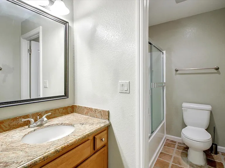 2250 Monroe St #382 — Photo 17