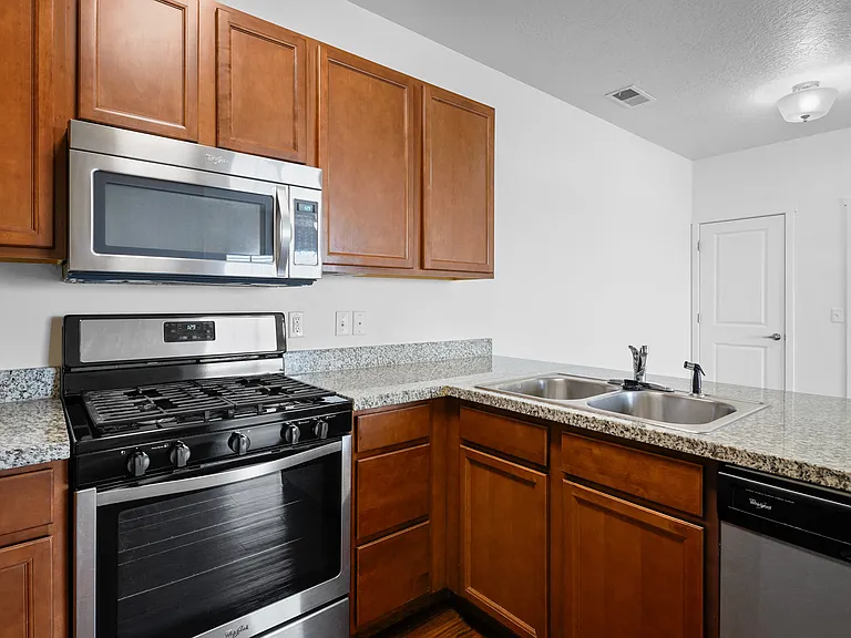 Outlook Apartments — Photo 44