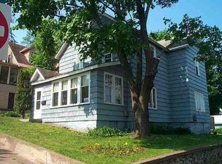 755 N 1st St, Ishpeming, MI 49849