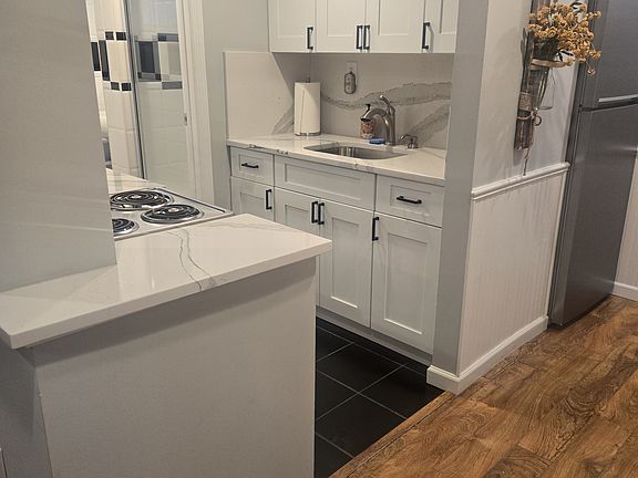 5th image of 0 Charlotte Dr #2