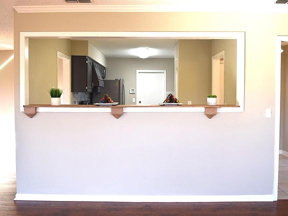 5th image of 571 Charles Carrol St