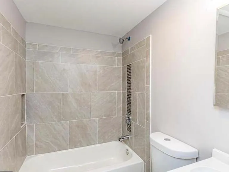 427 Caledonia Ave — Photo 6