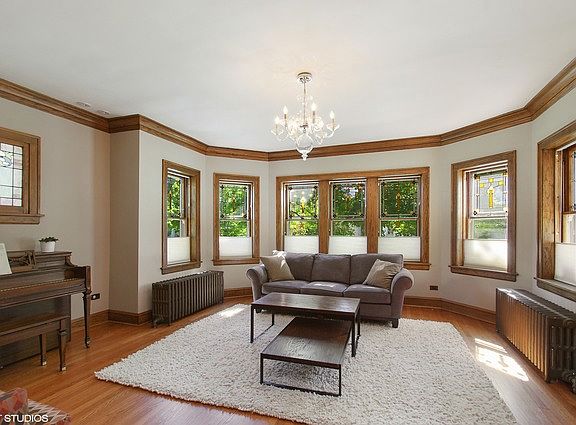 3rd image of 4104 N Leclaire Ave