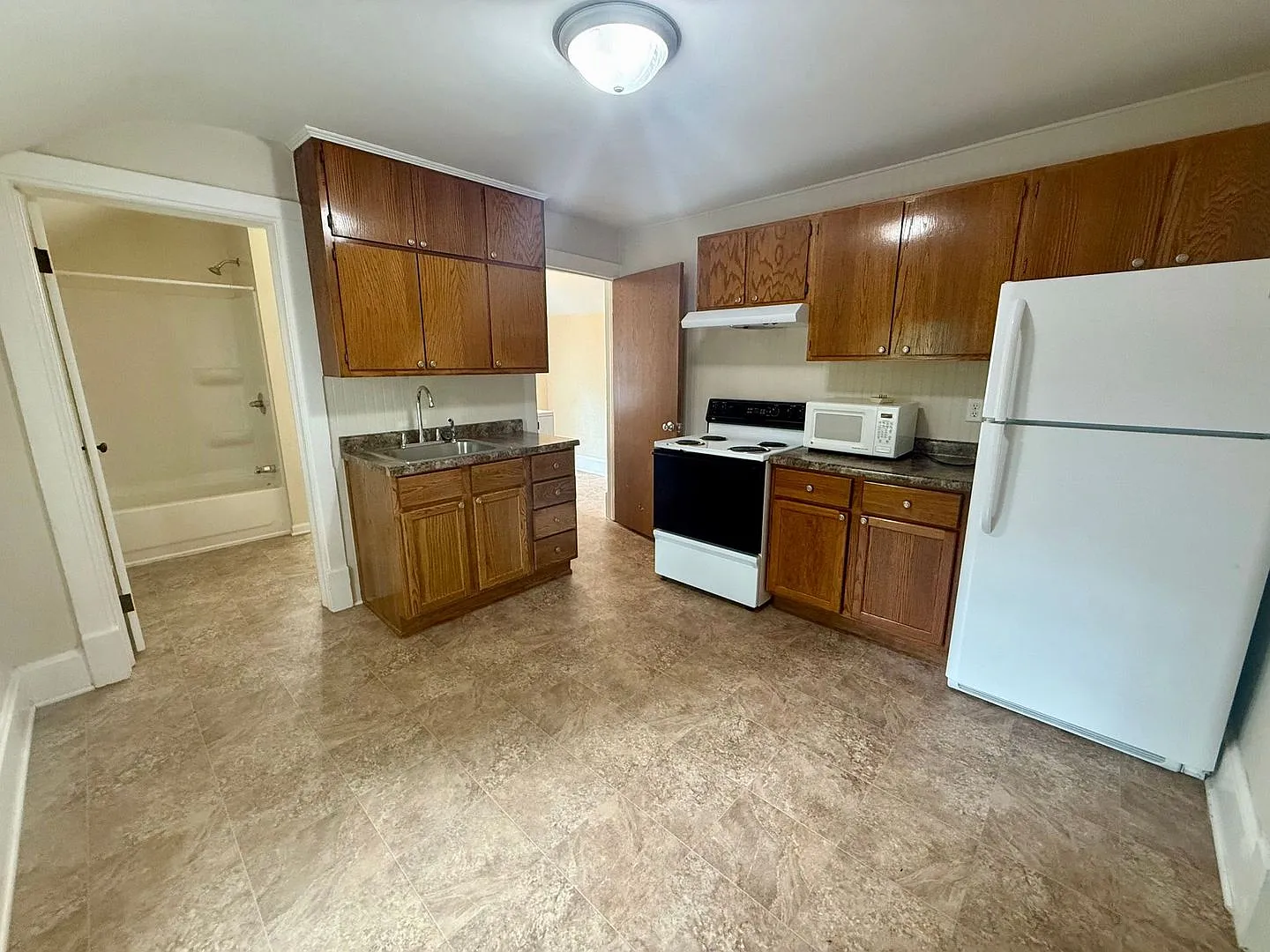 1222 Prospect Ave — Photo 3