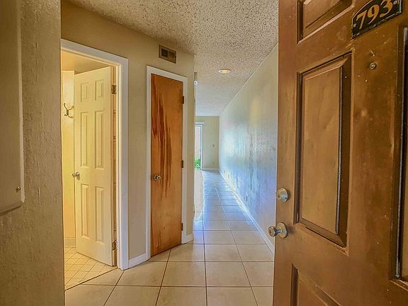 2nd image of 1255 Ponce Island Dr APT 793