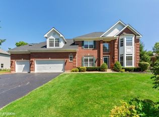 660 W Center Rd, Palatine, IL 60074