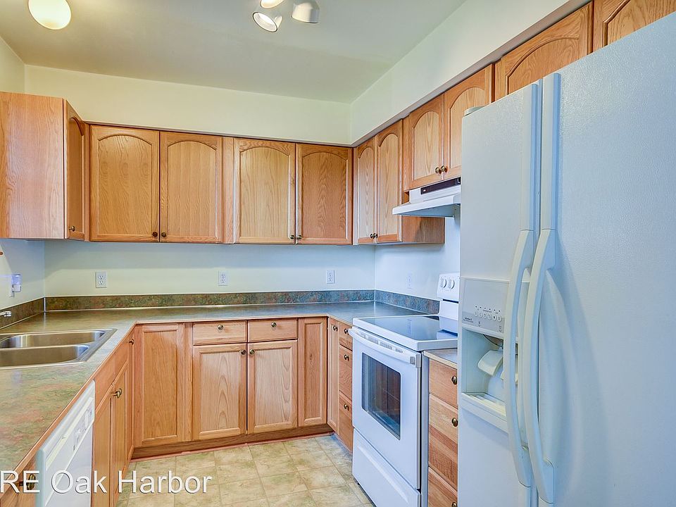 1st image of 1268 Russell Dr