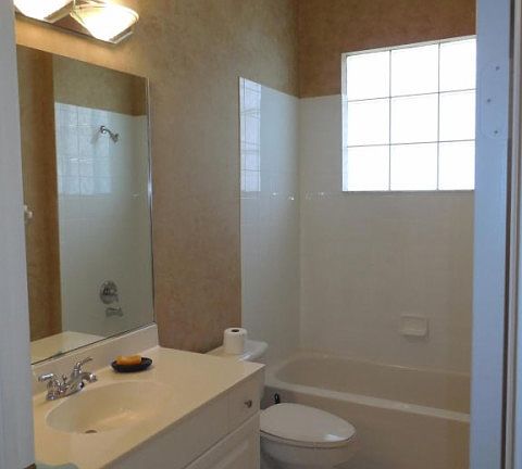4th image of 6955 Fairway Lakes Dr