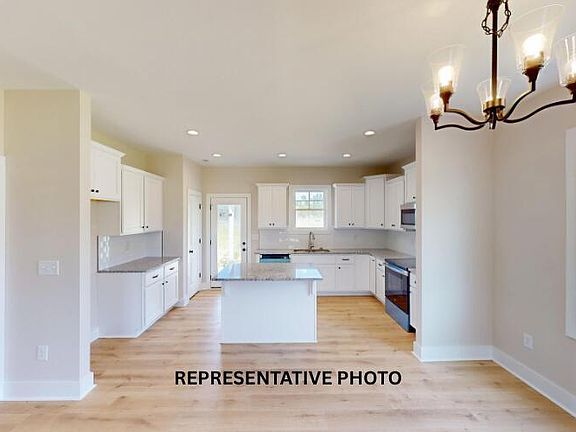 5th image of 159 Spring Meadows Drive