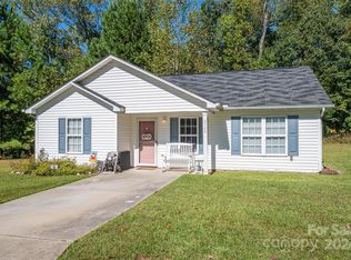 2300 Gelsinger Ave, Bessemer City, NC 28016