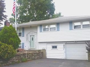 37 Mary Ann Dr, Worcester, MA 01606