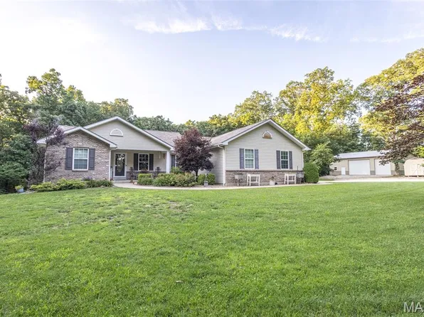 5682 Pike 18, Curryville, MO 63339