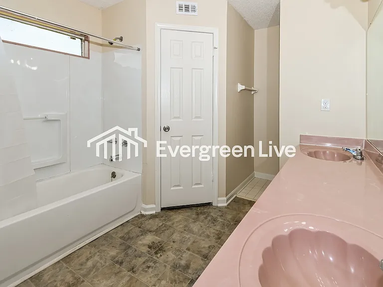 2589 Kate Bond Rd — Photo 10
