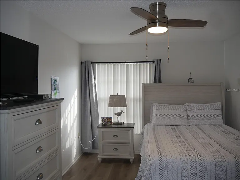 6165 Chesham Dr #5 — Photo 23