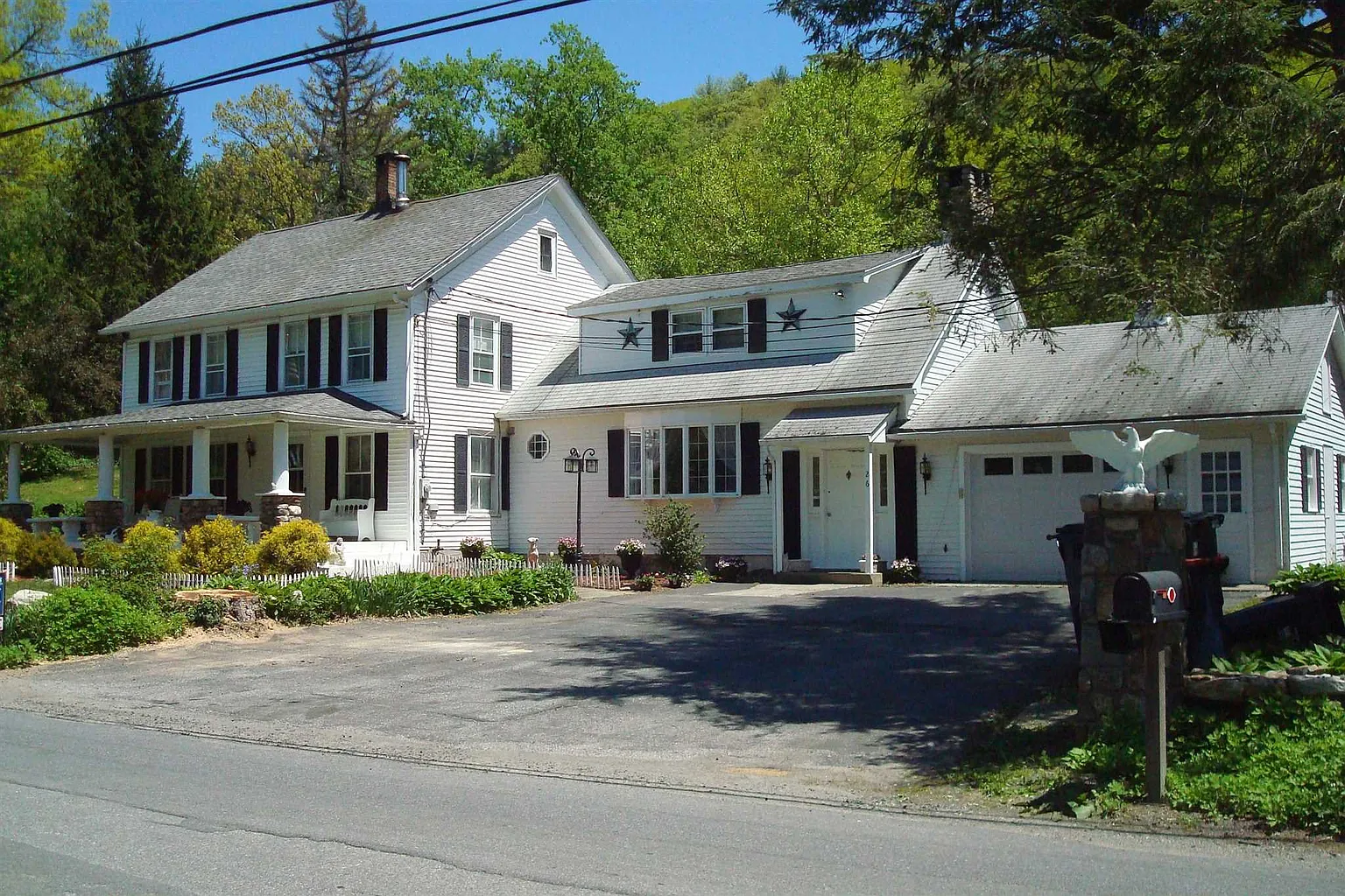 26 SE Mountain Rd photo 1