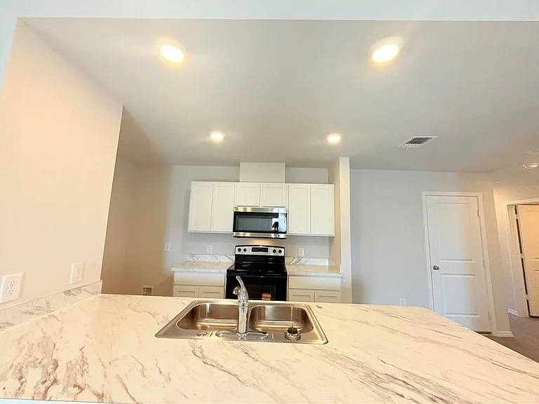 3606 Perry — Photo 8