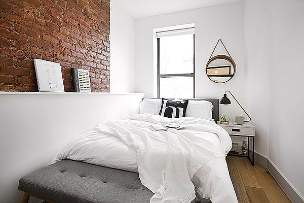 1st image of 481 Chauncey St #2