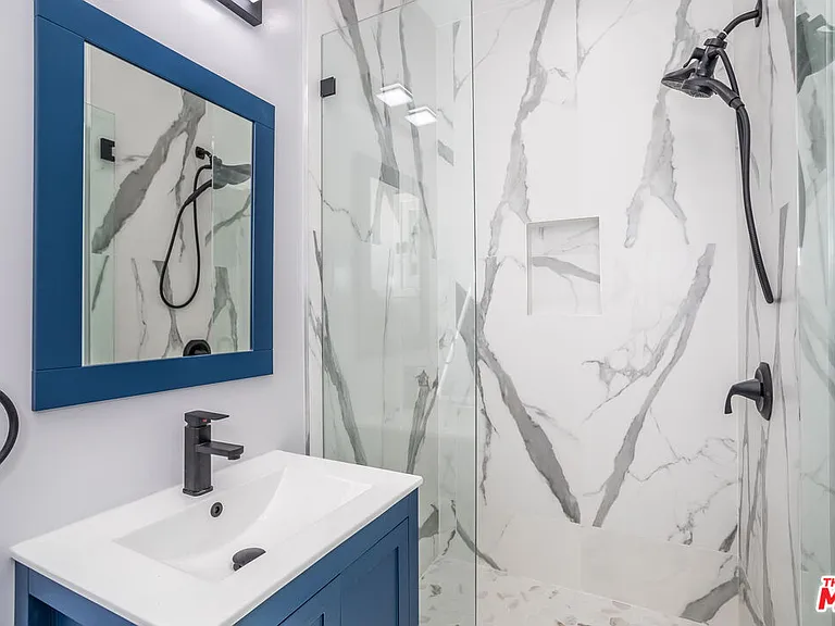 152 S Wetherly Dr — Photo 11