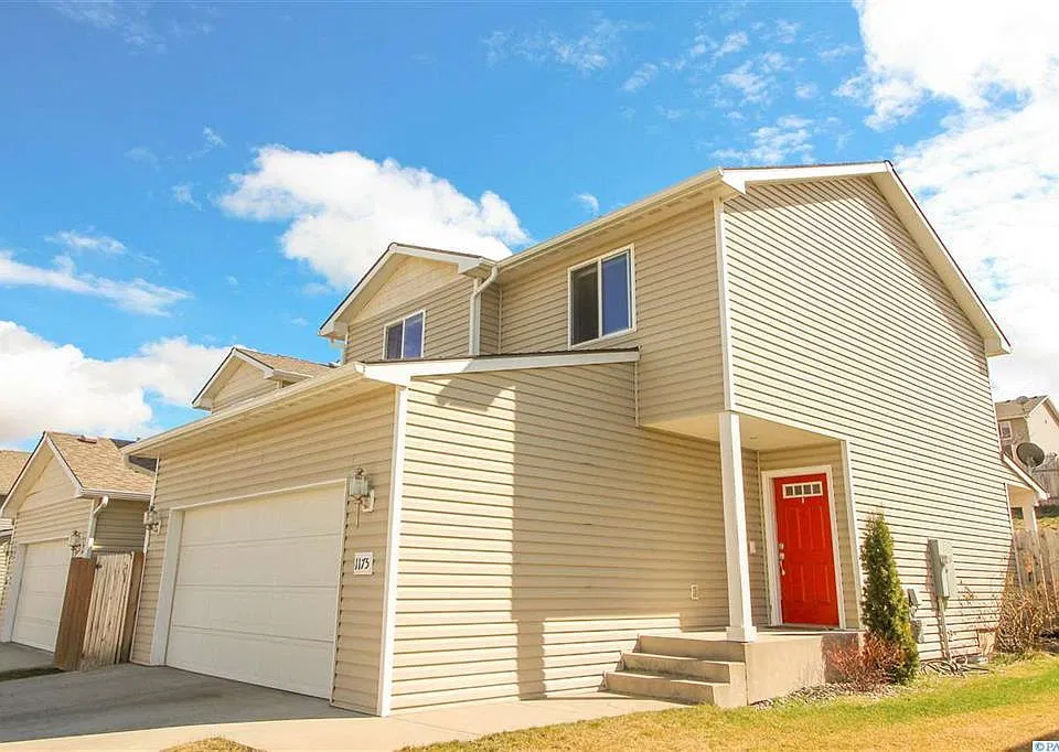 1175 SW Lost Trail Dr
