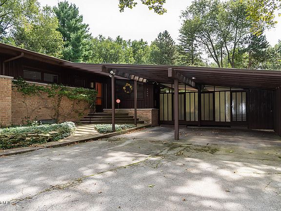 3rd image of 2637 Taliesin Dr
