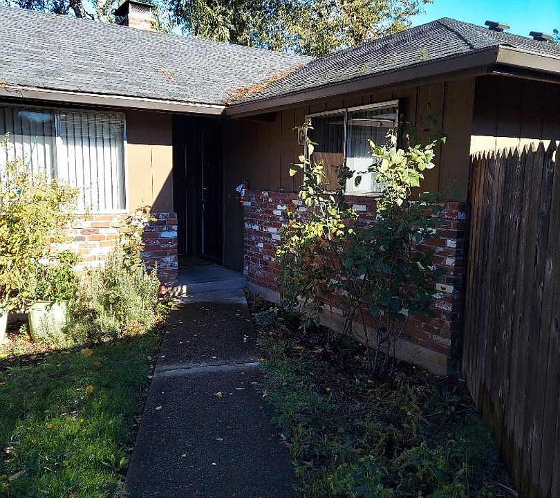 1st image of 3408 E 18th St #D