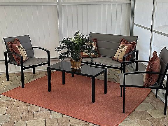 Front porch sitting area