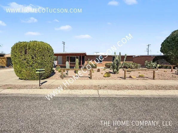 6225 E Calle Aurora, Tucson, AZ 85711