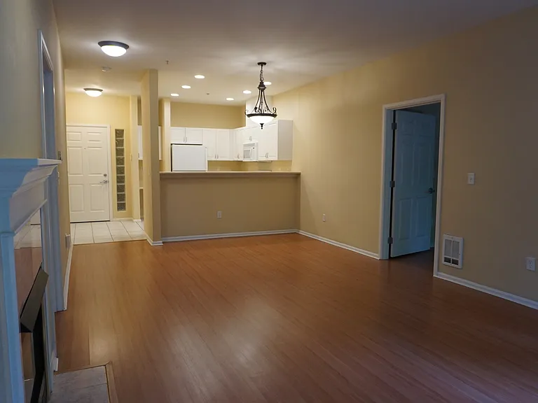 Milano Apartment and Town Homes — Photo 21