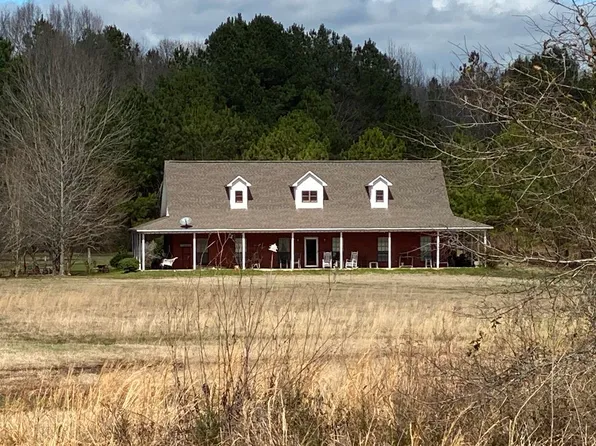 154 Hall St, Plantersville, MS 38862