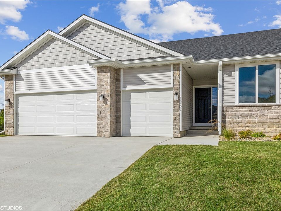 1st image of 5402 NE Briarwood Dr