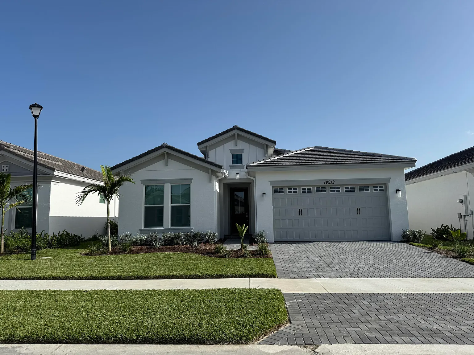 3 bed, 2.0 bath, 1644 sqft, $3,600 — Photo 3