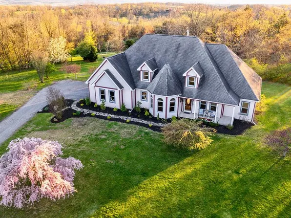 41 Majestic Dr, Danville, PA 17821