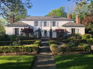 22870 Canterbury Ln, Shaker Heights, OH 44122